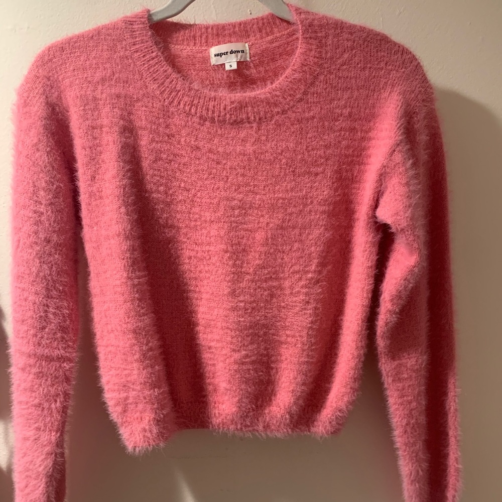 Fuzzy & soft pink superdown sweater